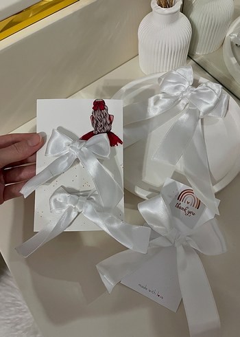 Beyaz Saten Kurdeleli Hediye Seti - Görsel 3