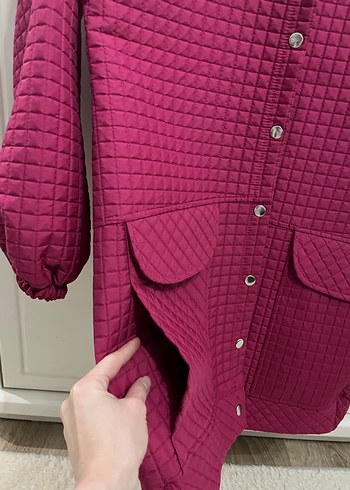 Pembe çıtçıtlı kapitone Kadın Ceket - Görsel 2