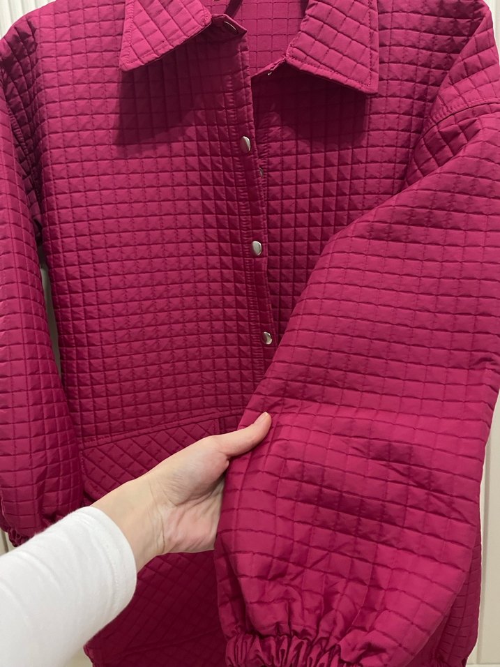 Pembe çıtçıtlı kapitone Kadın Ceket - Görsel 5