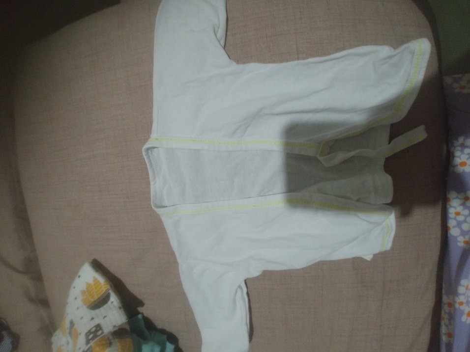 Beyaz Bebek İçlik Üstü - Görsel 2