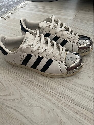 Adidas Superstar