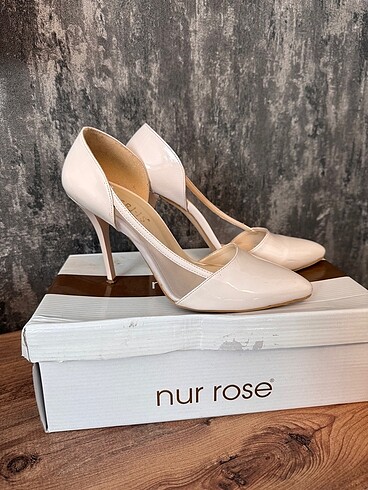 38 Beden ten rengi Renk Topuklu stiletto