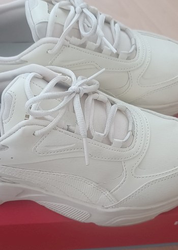 Puma Puma krem Kadın Spor Ayakkabı