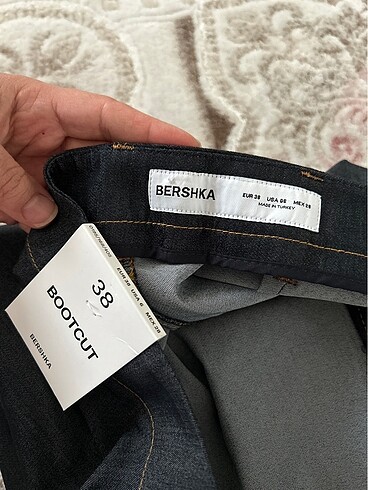 Bershka Düşük bel bootcut pantolon