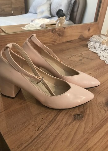 Bej Tokalı Kadın Dolgu Topuk Ayakkabı - Görsel 2