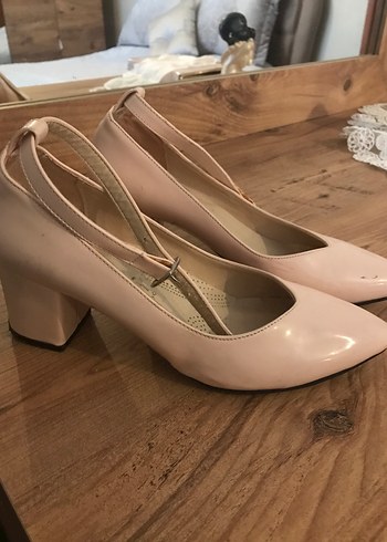 Bej Tokalı Kadın Dolgu Topuk Ayakkabı - Görsel 3