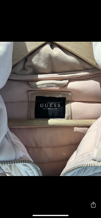 l Beden pembe Renk Guess L beden uçuk pembe mont/ su itme özellikli kumaş