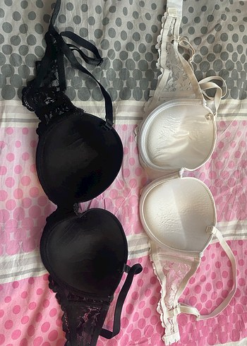 Dantel Detaylı Siyah ve Beyaz Goth Sütyen - Görsel 5