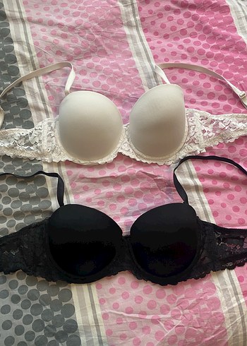 Dantel Detaylı Siyah ve Beyaz Goth Sütyen - Görsel 4