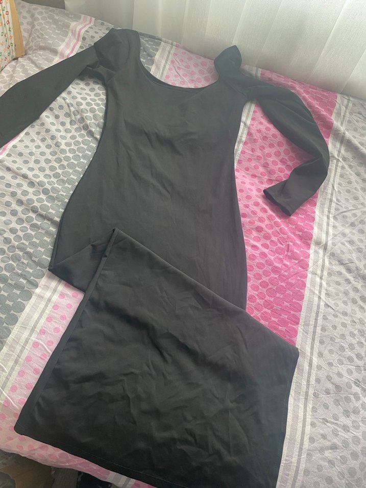 Siyah Uzun Kollu V Yaka Uzun Elbise - Görsel 2