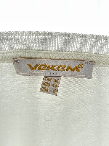 36 Beden beyaz Renk Vintage Love Bluz %70 İndirimli.