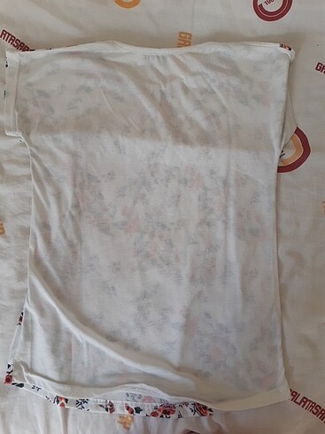 l Beden Çiçekli t-shirt