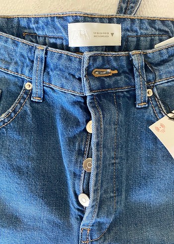Düğmeli Mini Mavi Denim bermuda Şort - Görsel 3