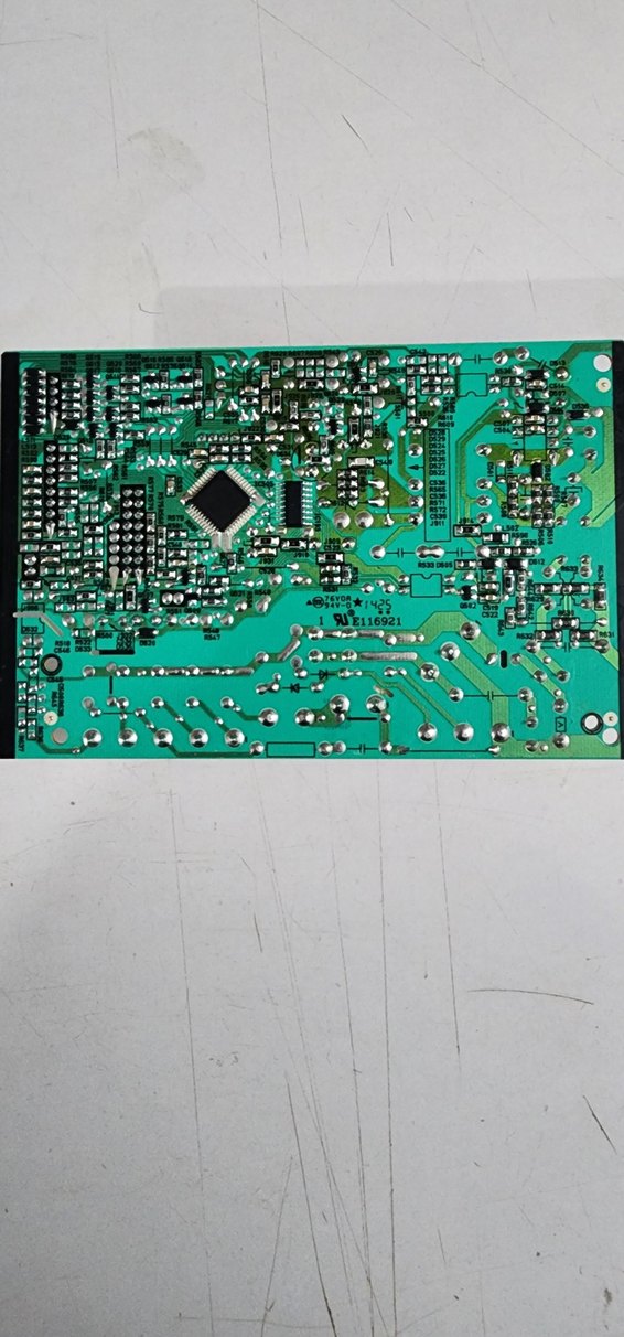 Beyaz Gri Anakart Elektronik Bileşen - Görsel 3