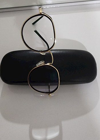 Klasik Altın Kadın Gözlüğü - Görsel 2