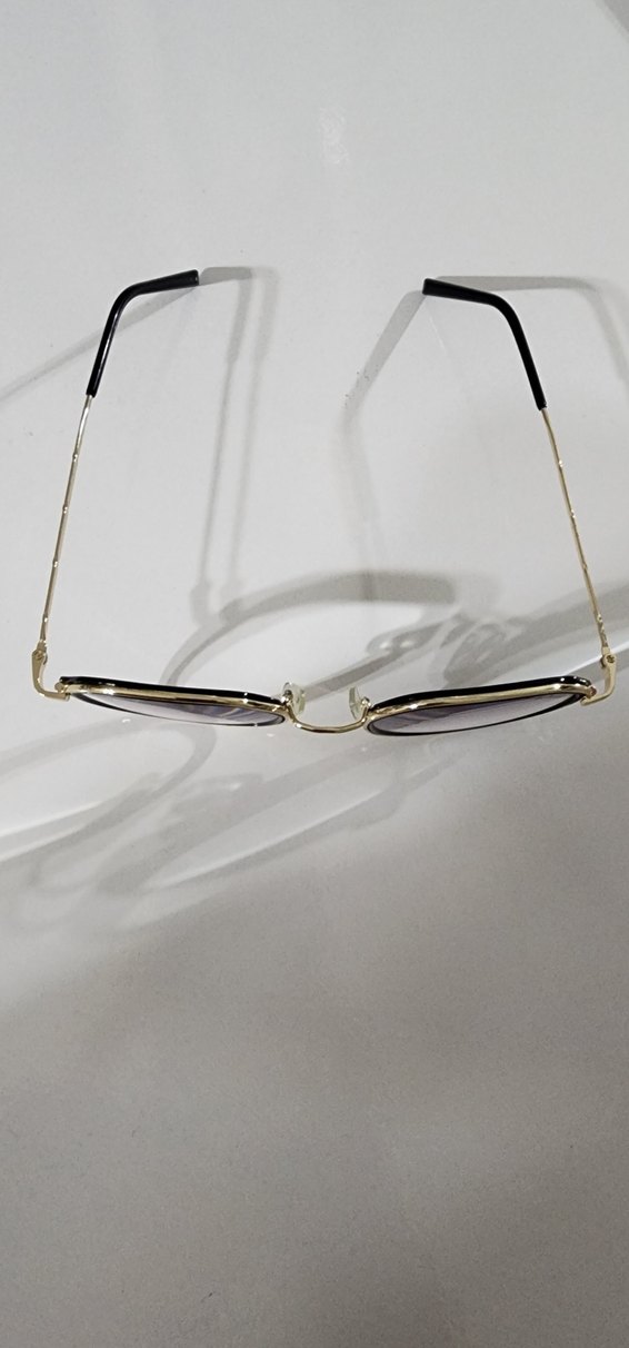 Klasik Altın Kadın Gözlüğü - Görsel 3