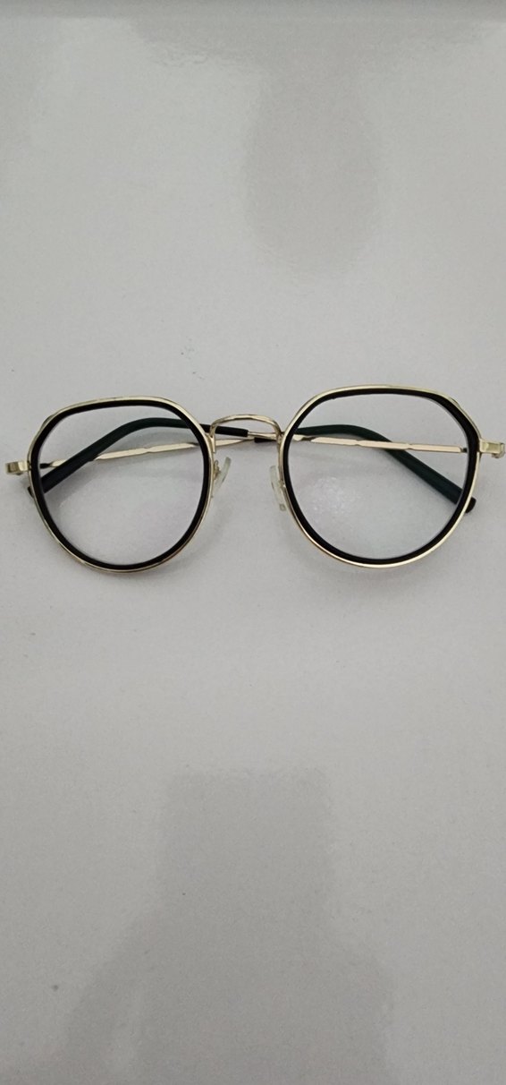 Klasik Altın Kadın Gözlüğü - Görsel 4