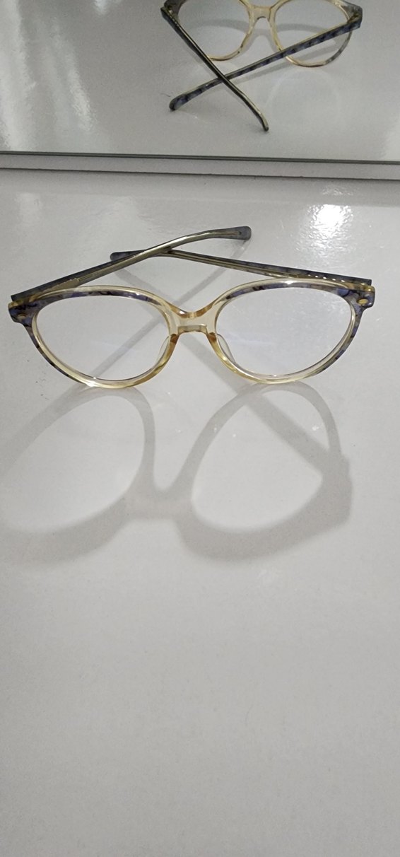 Şeffaf Bej Vintage Kadın Gözlüğü - Görsel 4