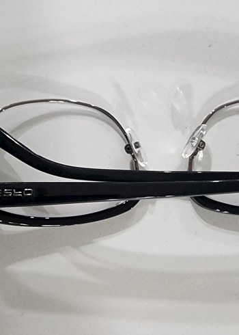 Kemer Detaylı Siyah Klasik Kadın Gözlüğü - Görsel 2