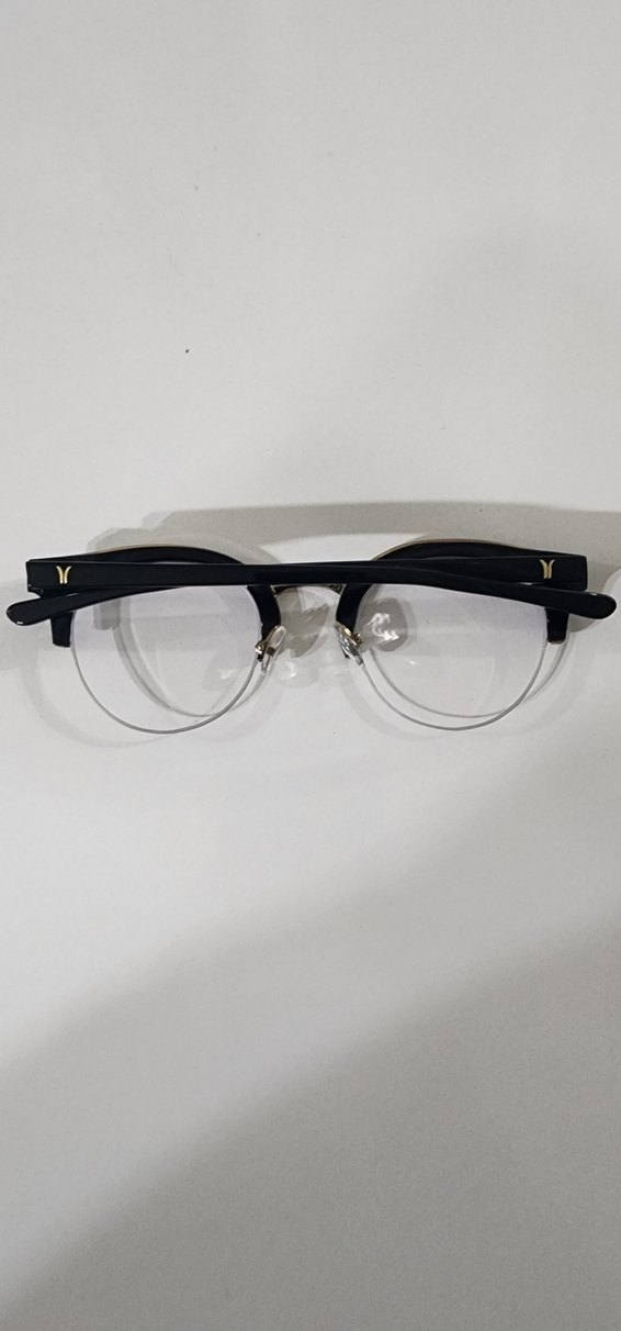 Şeffaf Siyah Vintage Kadın Gözlüğü VERDURE - Görsel 5