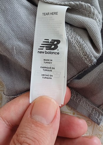Liverpool new balance tshirt - Görsel 3