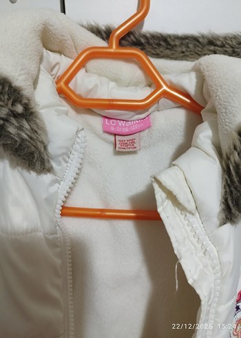 Kız Çocuk Beyaz Kapüşonlu Yelek - Görsel 4