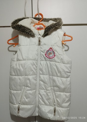 Kız Çocuk Beyaz Kapüşonlu Yelek - Görsel 2