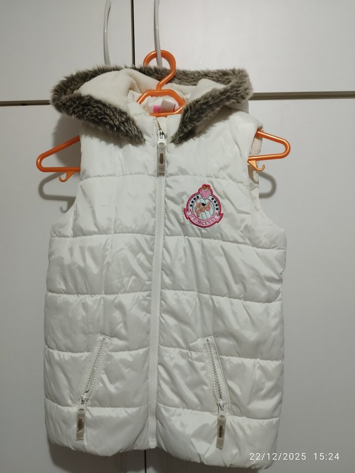 Kız Çocuk Beyaz Kapüşonlu Yelek - Görsel 2