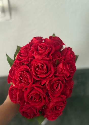 Canlı Kırmızı Gül Buketi