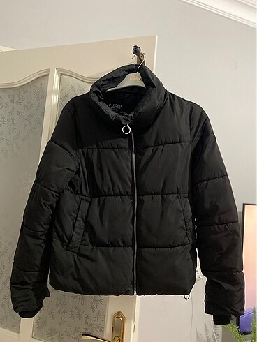 stradivarius mont