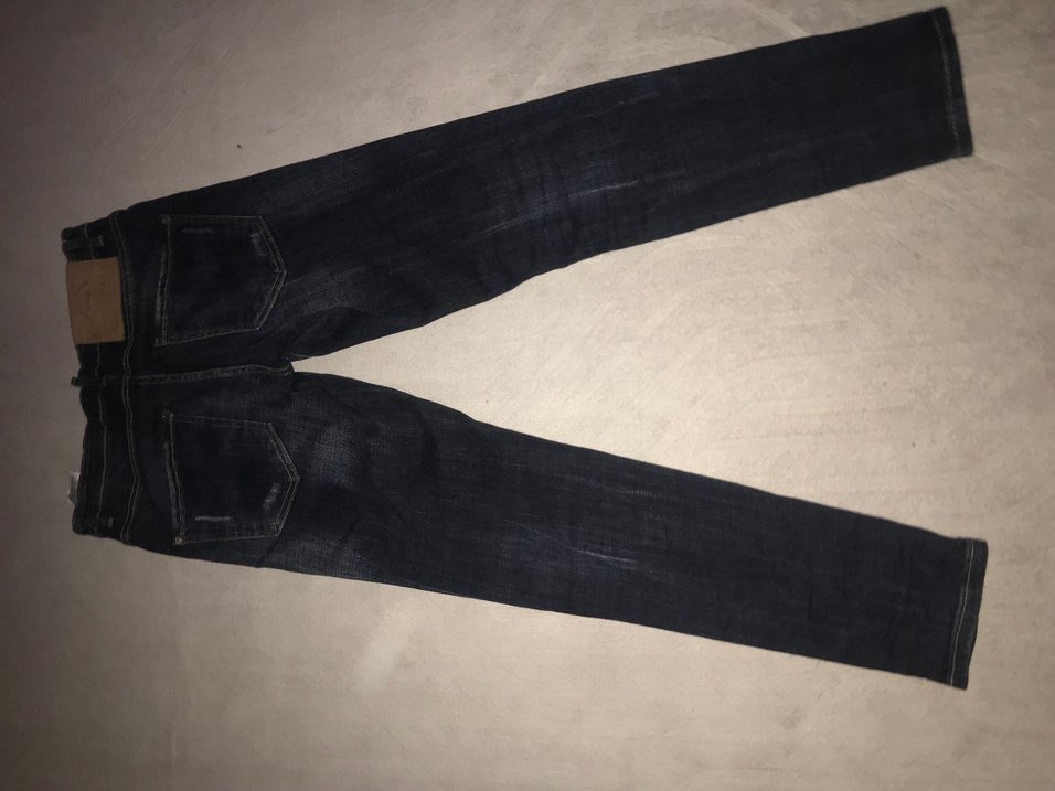 Dsquared2 slim fit yeni gibi hic bi yerinde sorun yok — görsel 4/7