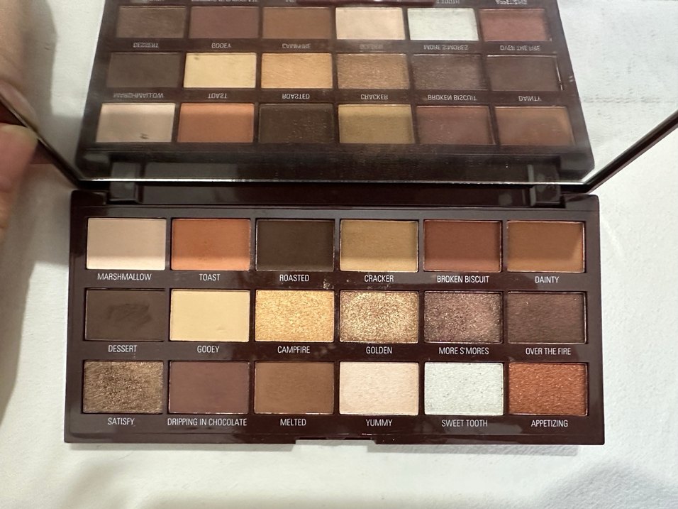 I Heart Revolution Chocolate Smores - Görsel 2