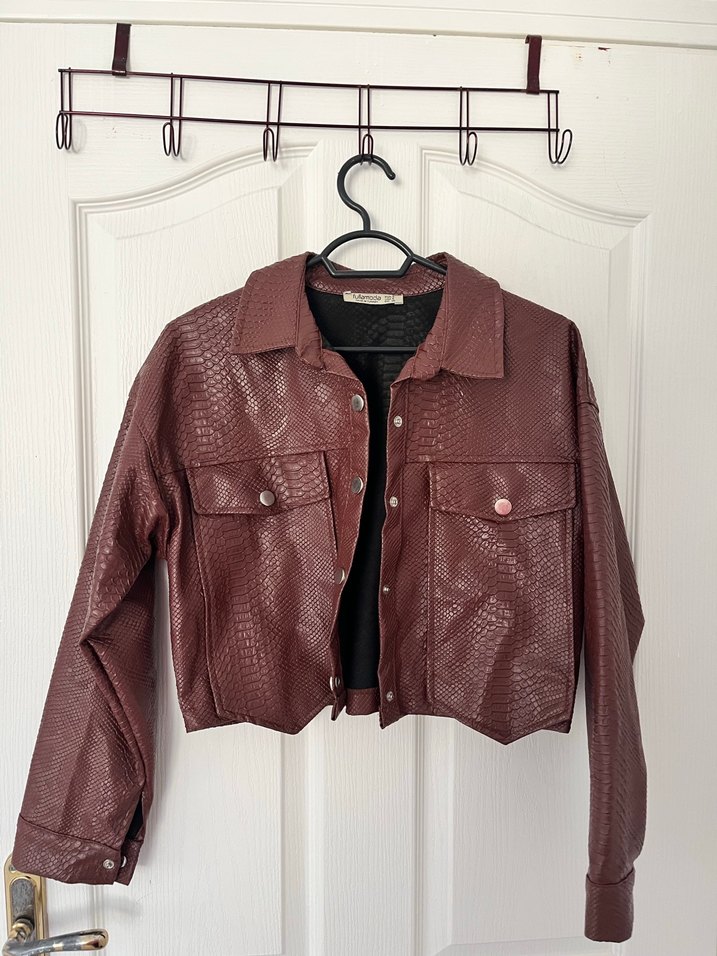 Düğmeli Kahverengi Yılan Derisi Desenli Deri Ceket - Görsel 2
