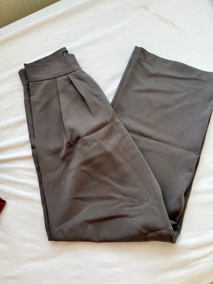 Kadın Kahverengi Pilili Midi Kumaş Pantolon - Görsel 2