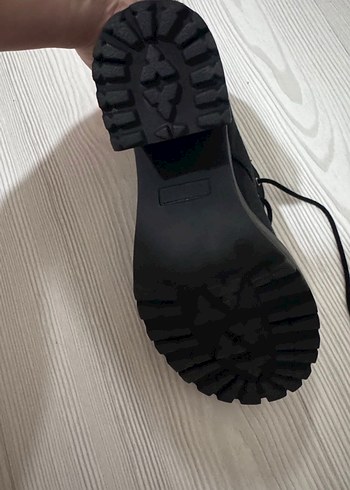 Siyah Bağcıklı Topuklu Goth Kadın Bot - Görsel 3