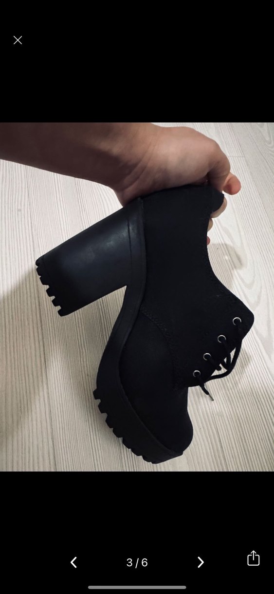 Siyah Bağcıklı Topuklu Goth Kadın Bot - Görsel 2