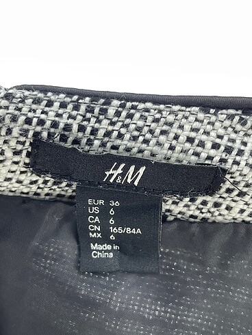 36 Beden çeşitli Renk H&M Kısa Elbise %70 İndirimli.