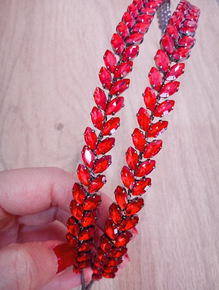 Kırmızı Parlak Cam Taşlı Kadın Saç Tokası - Görsel 2