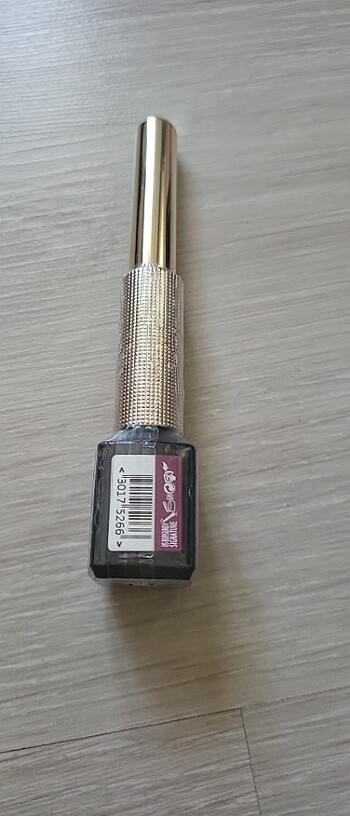 L'Oréal Paris Paris Loreal Paris Matte Signature Eyeliner