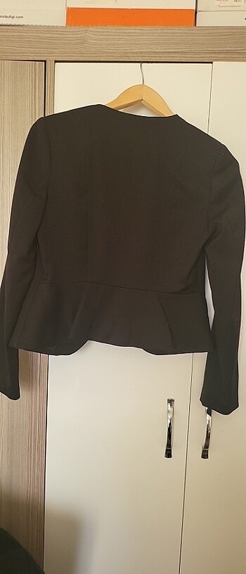 36 Beden H&M Siyah Vatkali Ceket