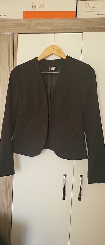 36 Beden siyah Renk H&M Siyah Vatkali Ceket