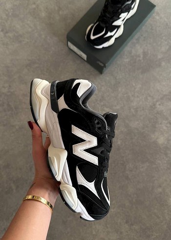 36 Beden New balance 9060 White Black