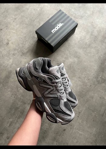 New Balance 9060 Grey
