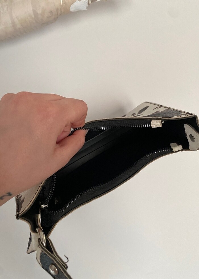 İnek Desenli Çanta - Görsel 3