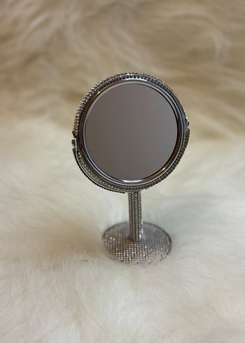 Kristal taşlı tasarım ufak boy Masaüstü Makyaj Aynası - Görsel 2