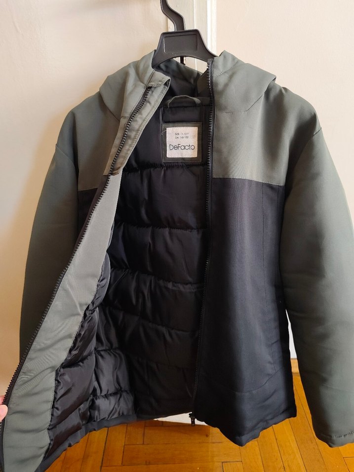 Erkek çocuk mont haki-siyah renk - Görsel 4