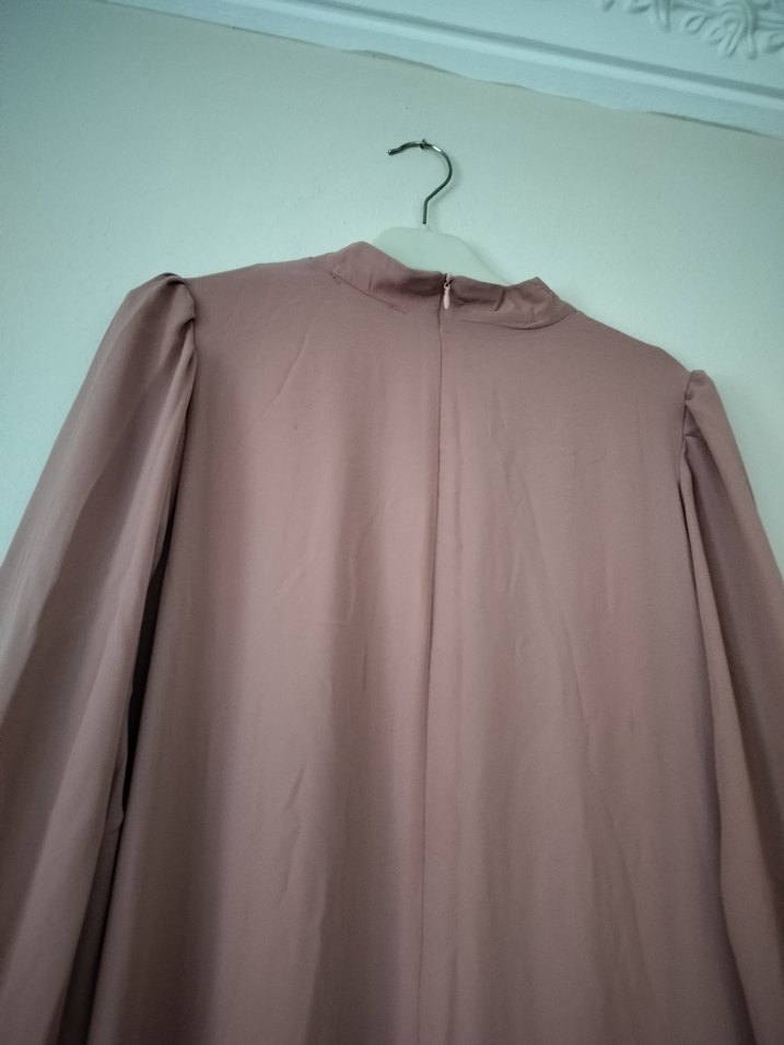 Zülays Dökümlü Fırfırlı tesettür elbise - Görsel 4