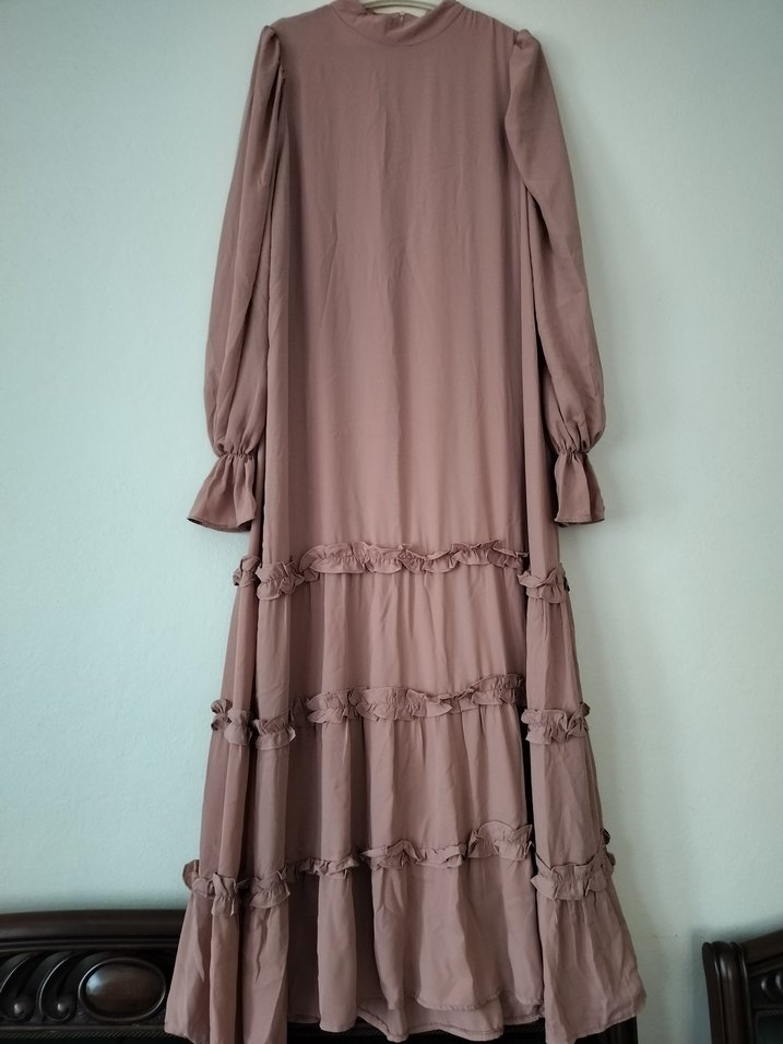 Zülays Dökümlü Fırfırlı tesettür elbise - Görsel 2