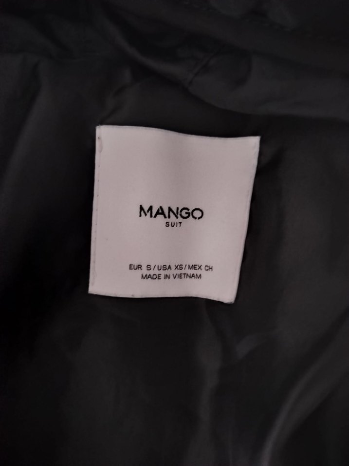 Kadın Siyah Kapüşonlu Şişme Yelek - Görsel 3