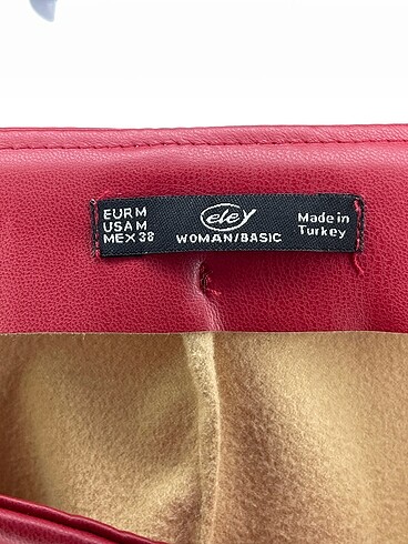 36 Beden kırmızı Renk PreLoved Mini Etek %70 İndirimli.